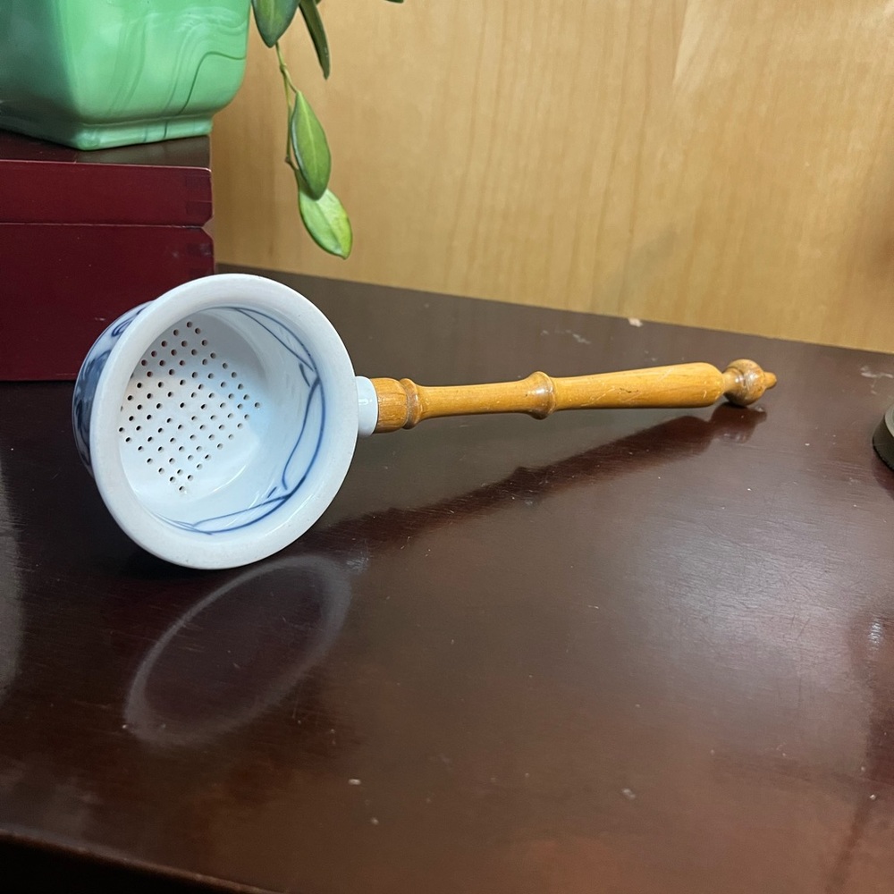 Antique Meissen German tea strainer handmade porcelain & wood 9.5"
